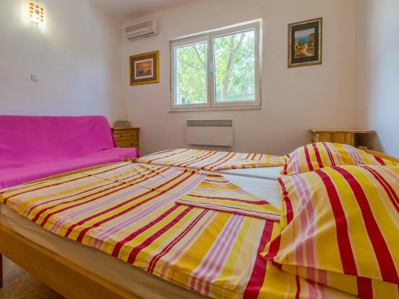 Apartments Ksenija Jadranovo