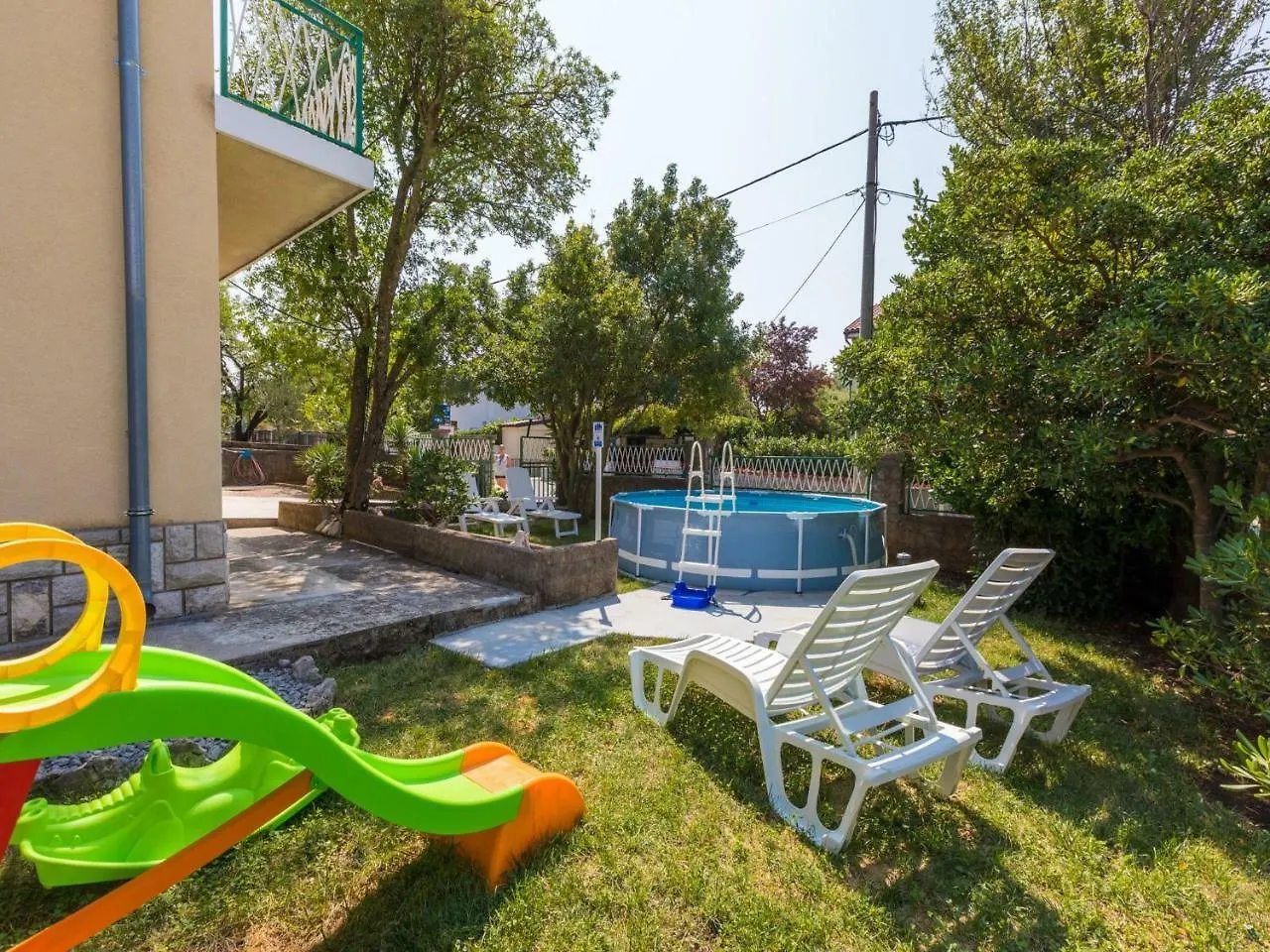 Apartments Ksenija Jadranovo